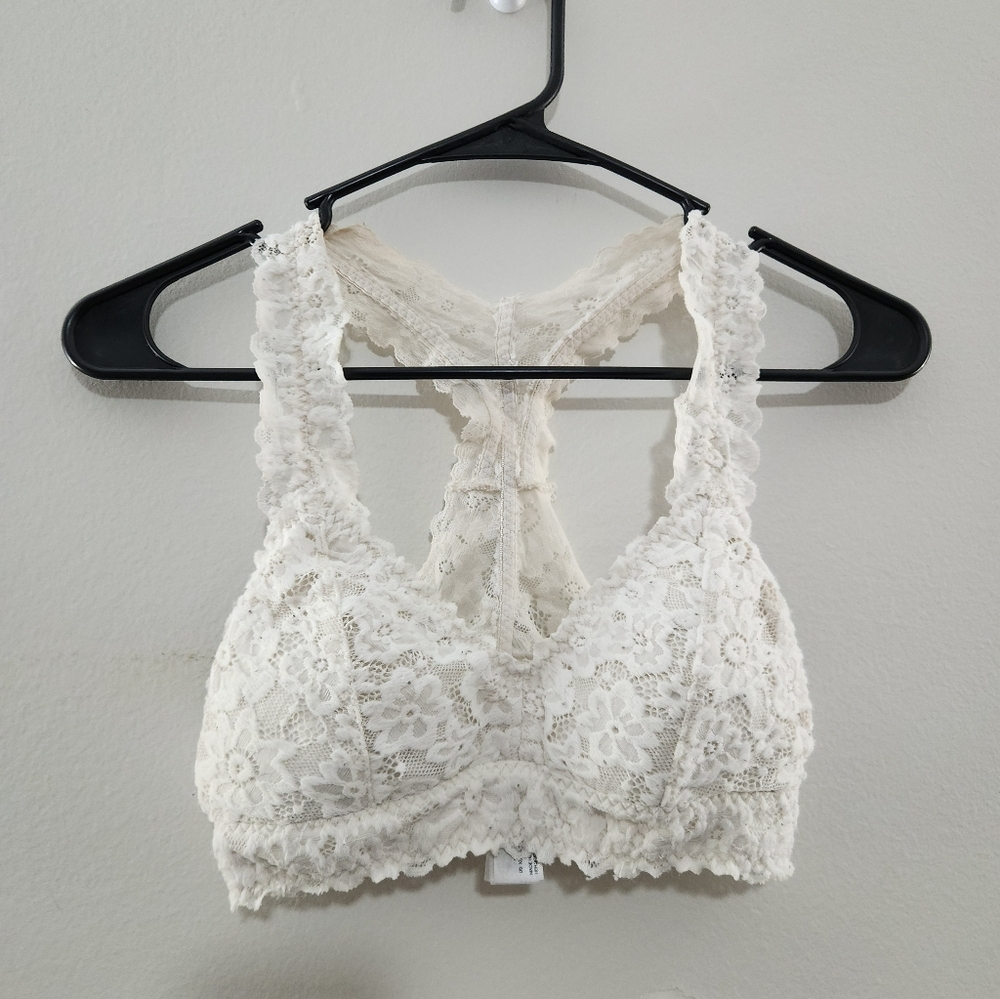 Floral Lace Racerback Bralette in Cream